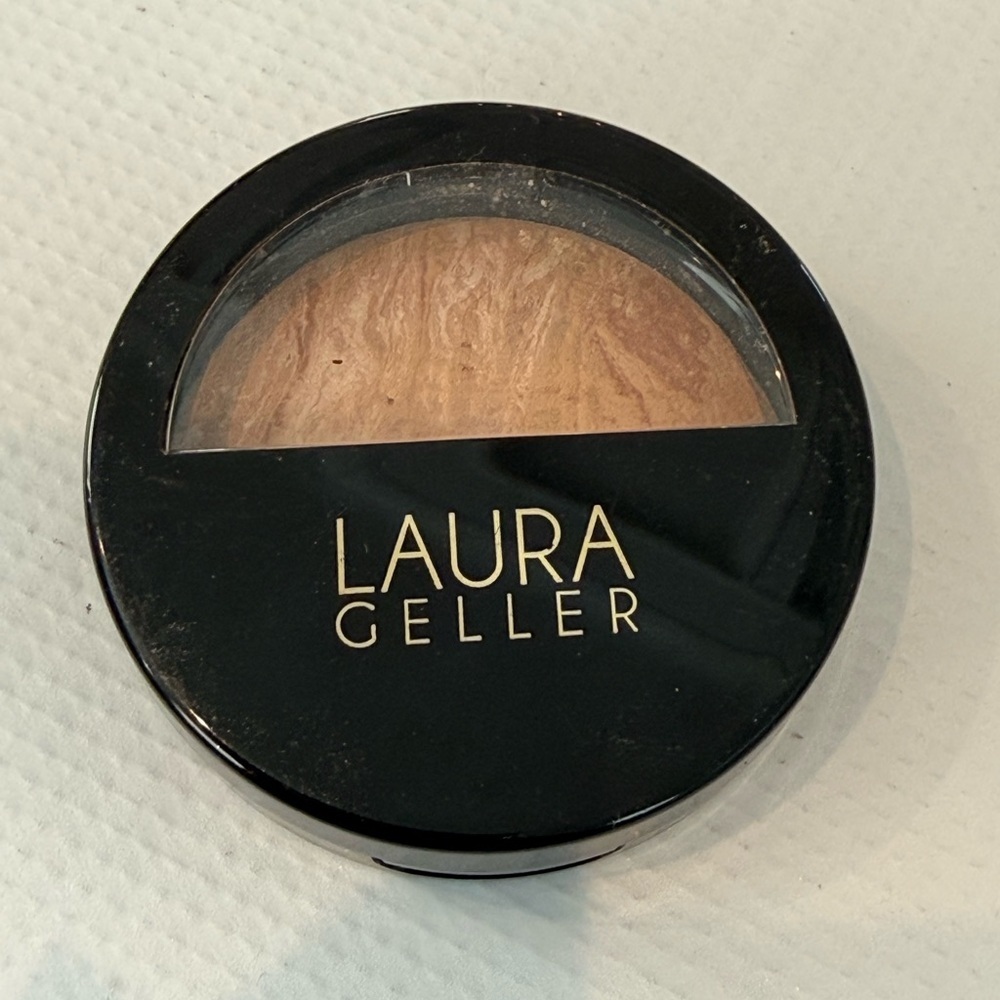 Laura Geller Baked Balance and Brighten in Light